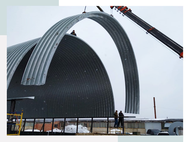 Полукруглые ангары в Домодедове